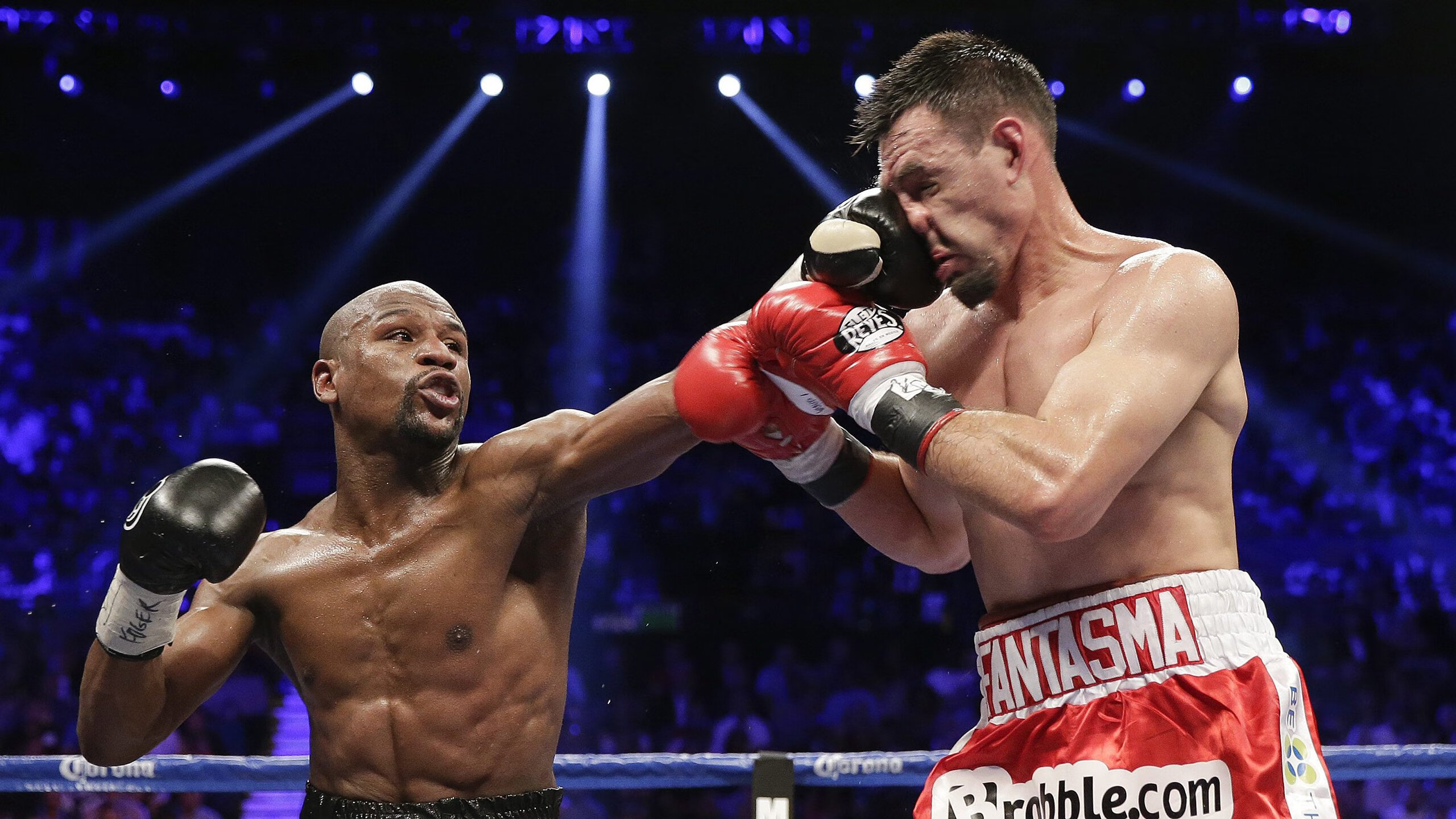 KAIYUNAPP-世界杯史诗对决：两大豪门的对攻大战，世界杯经典对决